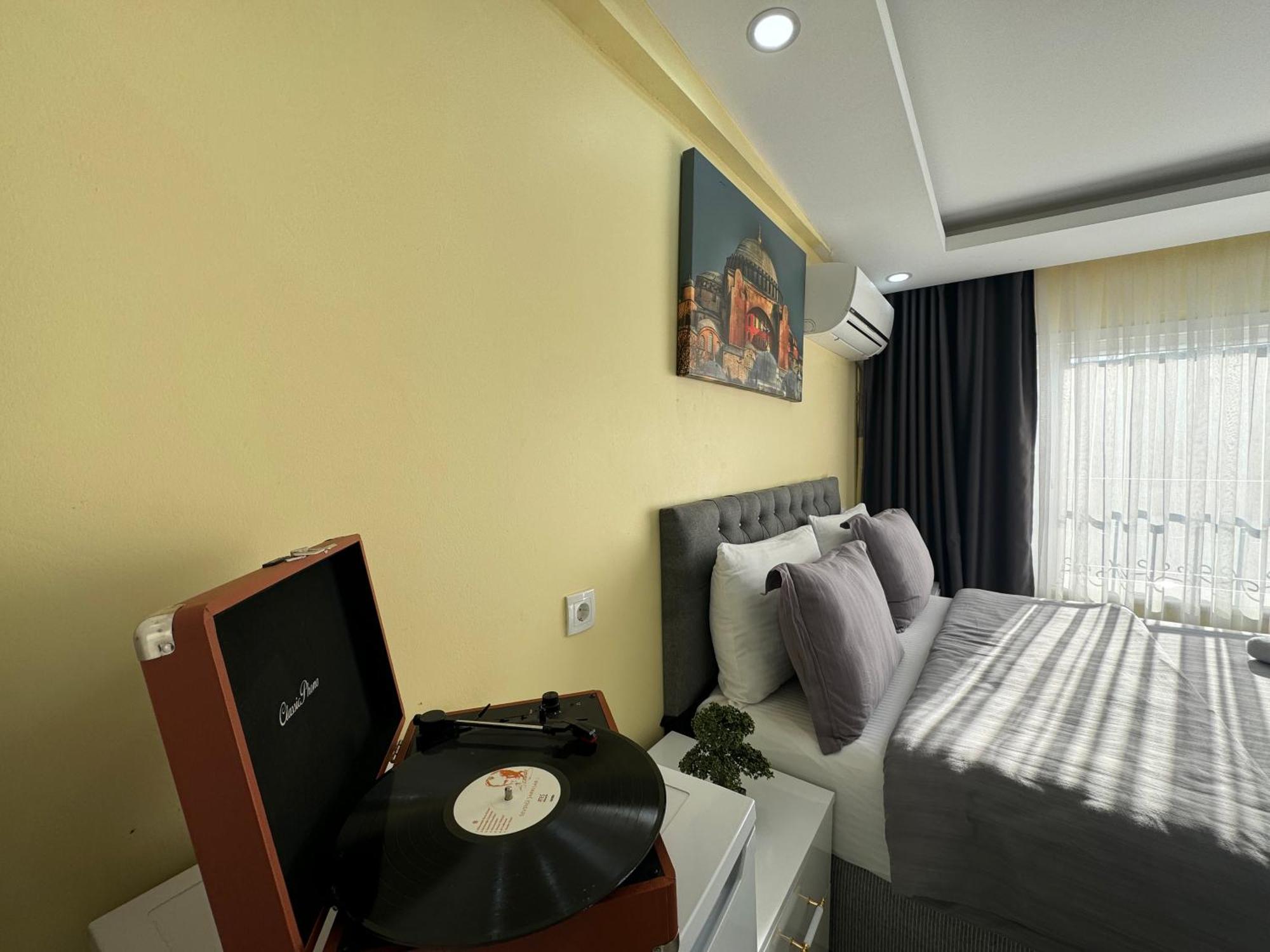 Ozer Hotel & Apartments Istanbul Exterior photo